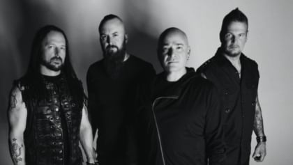 DISTURBED Guitarist Explains Producer Change For Upcoming Album, Discusses Songwriting Process